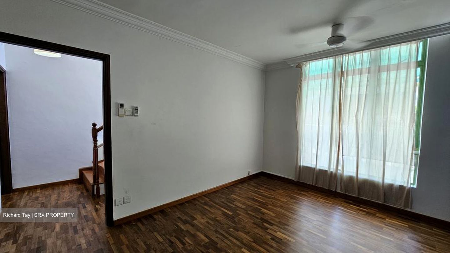Hillside Drive (D19), Terrace #525443361